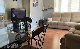 Lovely Three Bedroom Apartment Near Jersey City And Newyork