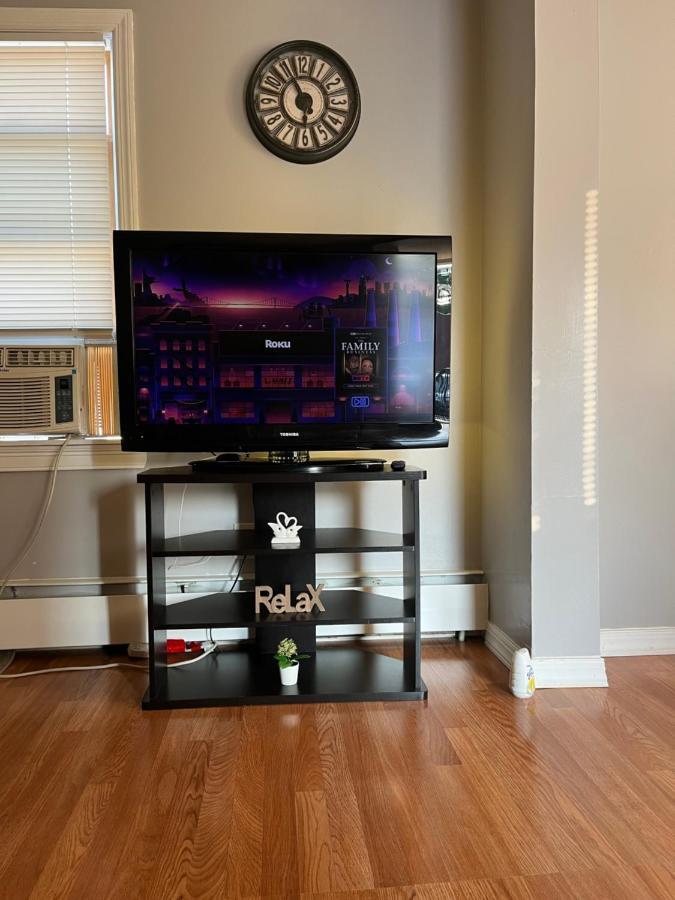 Lovely Three Bedroom Apartment Near Jersey City And Newyork Linden Exterior photo