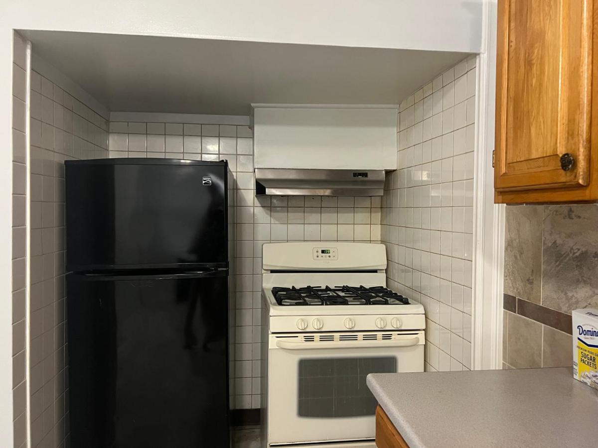 Lovely Three Bedroom Apartment Near Jersey City And Newyork Linden Exterior photo