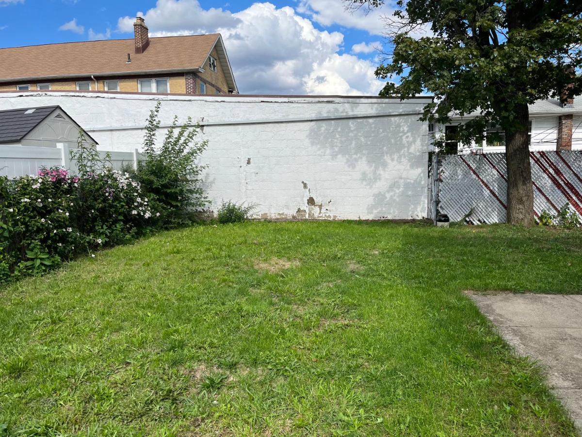 Lovely Three Bedroom Apartment Near Jersey City And Newyork Linden Exterior photo